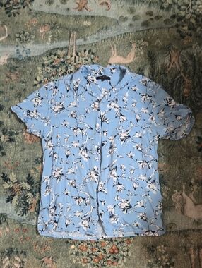 Thread And Cloth Pale Blue Short Sleeve Floral Button-Down Shirt